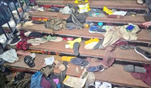 İnfial Oldu Tren İstasyonunda