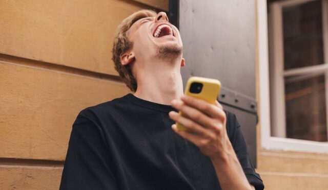 Gülme Garantili: Günün En Neşeli Hikayesi Sizi Bekliyor!