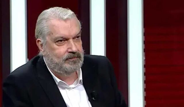 Vatandaşın önceliği geçim sıkıntısı olmaya devam ediyor. Hürmüz Boğazı'nda yaşanan gerilimin ekonomik yansımaları konusunda da toplumun önemli bir bölümü benzer görüşte. Araştırmaya katılanların yüzde 74,2’si bölgede yaşanan gelişmelerin market ve mağaza fiyatlarına doğrudan etki ettiğini düşünüyor.  Son dönemde sonuçlarını paylaştığım GENAR ve Betimar Araştırma şirketleri, birkaç aydır AK Parti'yi ilk sırada, CHP'yi ise ikinci sırada gösteriyor. CHP'nin oy oranlarında kademeli bir düşüş yaşandığı görülüyor. Son iki ayda yüzde 30 seviyesinin altına indiği belirtiliyor. Hakan Bayrakçı'nın yönettiği SONAR Araştırma ise daha önce CHP'yi birinci parti olarak tespit ederken AK Parti ikinci sırada yer alıyordu. İktidara eleştirel yaklaşımıyla bilinen SONAR'ın nisan ayı araştırmasında ise tablo değişti. Şirketin nisan verilerine göre son altı ayın ardından ilk kez AK Parti ilk sıraya yükseldi.  Bu oranlar araştırma şirketlerinin yorumu değil, saha çalışmalarından elde edilen sonuçları yansıtıyor. SONAR'ın nisan ayı verilerine göre AK Parti yüzde 32,3, CHP yüzde 31,4, DEM Parti yüzde 9,9, MHP yüzde 7,2, İYİ Parti yüzde 6,1, Zafer Partisi yüzde 3,3, Anahtar Parti yüzde 3,3, Yeniden Refah Partisi yüzde 2,7, Büyük Birlik Partisi yüzde 1,5, TİP yüzde 1,2 ve diğer partiler yüzde 1,2 oranında destek görüyor.  Araştırmaya göre AK Parti küçük bir farkla önde bulunuyor. Ancak SONAR Başkanı Hakan Bayrakçı, sonuçların değerlendirilmesi konusunda önemli bir noktaya dikkat çekiyor. Bayrakçı, kararsız ve görüş belirtmeyen seçmenlerin oranının çok yükseldiğini, bu durumun partilerin gerçek oy oranlarını sağlıklı şekilde hesaplamayı zorlaştırdığını belirtiyor. Son araştırmada bu kesimin oranı yüzde 35,9 olarak ölçüldü.  Araştırma şirketlerinin çalışmalarına saygı duyduğunu belirten yazar, yolsuzluk iddiaları, rüşvet suçlamaları ve çeşitli skandallara rağmen CHP'nin hâlâ yüzde 30 seviyelerinde görünmesini dikkat çekici bulduğunu ifade ediyor. Bu sonucun yanlış olduğunu söylemediğini, aksine nedenlerinin incelenmesi gerektiğini vurguluyor.  Ekonomi başlığı ise araştırmalarda belirleyici olmaya devam ediyor. Özellikle İran'daki gelişmeler ve bölgesel gerilimlere rağmen seçmenin önceliğinin ekonomik şartlar olması dikkat çekiyor. Hürmüz Boğazı'ndaki krizle ilgili olarak katılımcıların büyük çoğunluğu bunun günlük yaşam maliyetlerine yansıdığı görüşünde.  EKONOMİ POLİTİKALARINA BAKIŞ  SONAR'ın araştırmasında katılımcılara hükümetin ekonomi politikalarını onaylayıp onaylamadıkları da soruldu. Ankete katılanların yüzde 63,9'u politikaları desteklemediğini belirtirken, olumlu bulanların oranı yüzde 22,7 olarak ölçüldü.  VATANDAŞIN EKONOMİK DURUMU  Araştırmada gelir ve gider dengesiyle ilgili dikkat çekici sonuçlar da yer aldı. Katılımcıların yüzde 69,7'si gelir artışlarının harcamalardaki yükselişi karşılamadığını ifade etti. Gelirinin yeterli olduğunu söyleyenlerin oranı ise yüzde 25,9 olarak kaydedildi.  Son haftalardaki mali durumunu değerlendiren katılımcıların yüzde 66,5'i ekonomik şartlarının kötüleştiğini belirtirken, yüzde 25,5'i herhangi bir değişiklik olmadığını söyledi. Ekonomik olarak iyileşme yaşadığını belirtenlerin oranı ise yüzde 6,9'da kaldı.  HARCAMA TERCİHLERİ  Araştırmada vatandaşların zorunlu ihtiyaçlar dışındaki harcamaları da incelendi. Buna göre ilk sırada yüzde 43,7 ile yeme-içme harcamaları yer aldı. Onu yüzde 10,1 ile giyim takip etti. Çocuklara yönelik harcamalar yüzde 6,5, ev için yapılan alışverişler ise yüzde 5,5 seviyesinde ölçüldü.  Bu verilerin, vatandaşın bütçesinin büyük bölümünü temel ihtiyaçlara ayırdığını gösterdiği değerlendirmesi yapıldı.  İRAN KRİZİ VE TÜRKİYE'NİN TUTUMU  Farklı araştırma şirketlerinin verileri birçok konuda değişiklik gösterse de İran'daki gelişmeler konusunda benzer sonuçlar ortaya çıkıyor. SONAR'ın araştırmasında katılımcılara Türkiye'nin İran-ABD gerilimindeki politikasını nasıl değerlendirdikleri soruldu.  Araştırmaya göre katılımcıların yüzde 47,6'sı Türkiye'nin izlediği yaklaşımı olumlu bulurken, yüzde 33,1'i olumsuz değerlendirdi. Kararsız veya fikri olmayanların oranı ise yüzde 19,3 olarak ölçüldü.  Araştırmayı değerlendiren yazıda, Türkiye'nin bölgesel krizlerde izlediği politikanın ve Cumhurbaşkanı Recep Tayyip Erdoğan'ın liderliğinin daha fazla anlatılması gerektiği görüşüne yer verildi. Rusya-Ukrayna savaşı ile ABD-İran gerilimi gibi kritik süreçlerde Türkiye'nin güvenli ve istikrarlı bir konumda kalmasının önemli olduğu ifade edildi.  Yazının değerlendirme bölümünde, ekonomik sıkıntılara rağmen AK Parti'nin oylarında yükseliş gözlenmesinin nedenlerinden birinin dış politikada izlenen yaklaşım olabileceği görüşü dile getirildi. Bu süreçte Cumhurbaşkanı Recep Tayyip Erdoğan'ın liderliğinin etkili olduğu değerlendirmesi yapıldı.